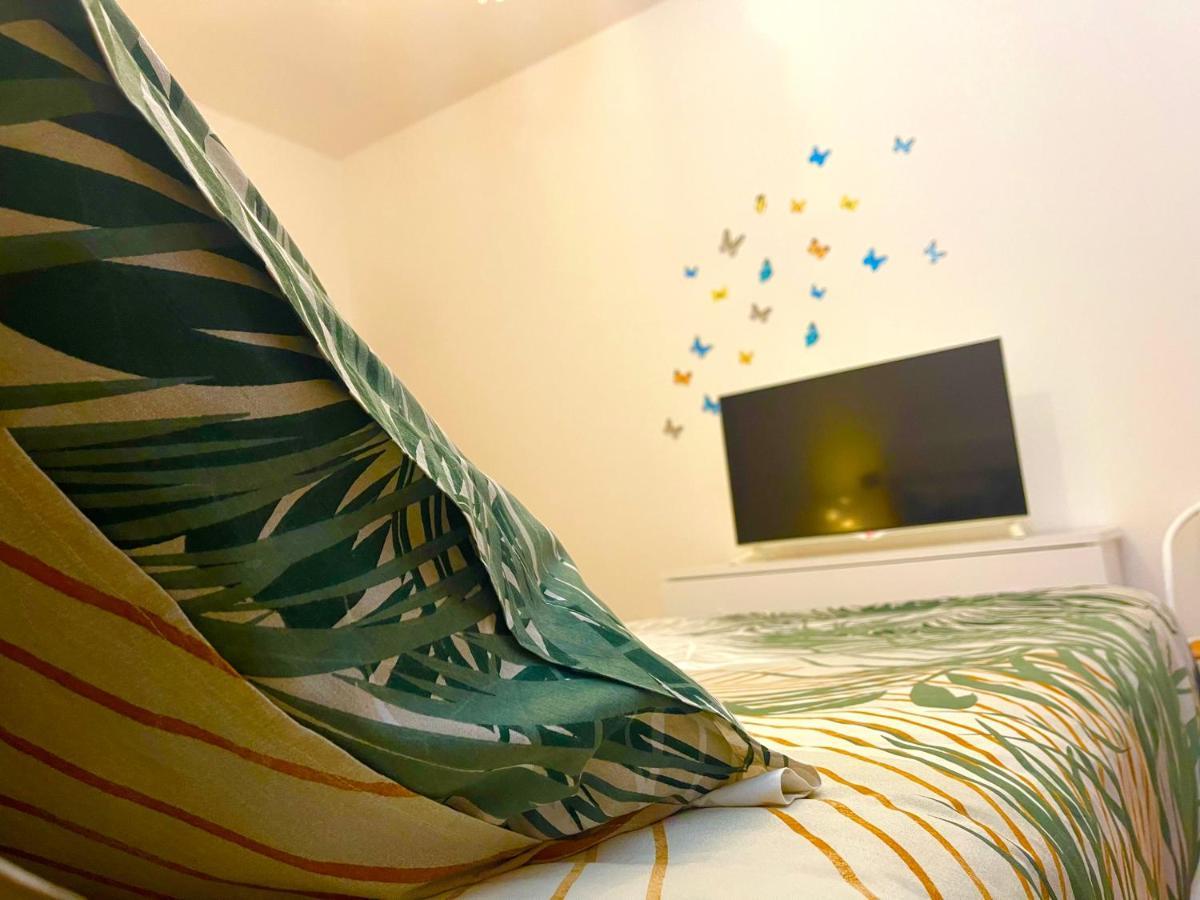 Ca' Del Sole - Attico Panoramico In Centro Storico Apartment Монтаняна Екстериор снимка