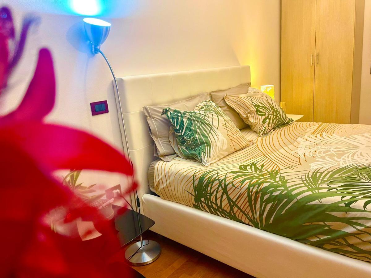 Ca' Del Sole - Attico Panoramico In Centro Storico Apartment Монтаняна Екстериор снимка
